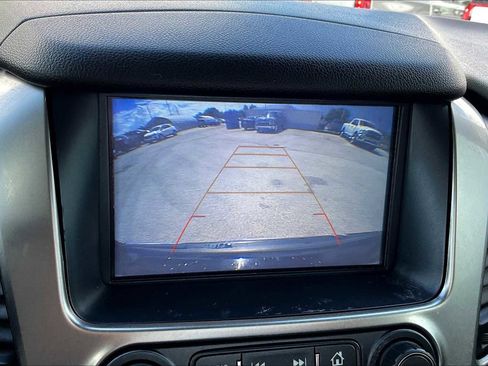 Used 2019 Chevrolet Suburban Premier image 25