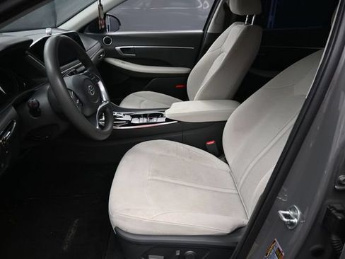 Used 2021 Hyundai Sonata SEL FWD image 17