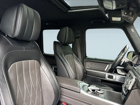Used 2021 Mercedes-Benz G 550 image 32