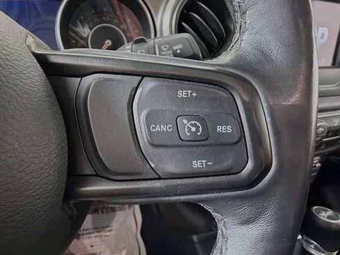 Used 2019 Jeep Wrangler Unlimited Sport S image 12