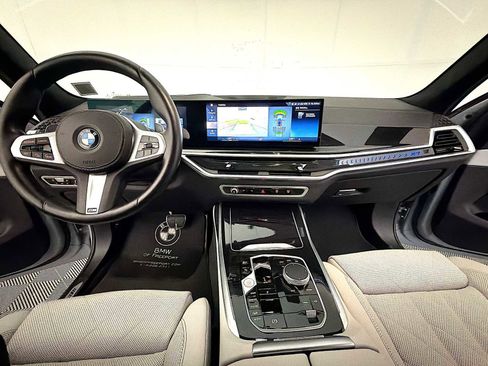 Certified 2023 BMW X7 xDrive40i w/ M Sport Package image 15