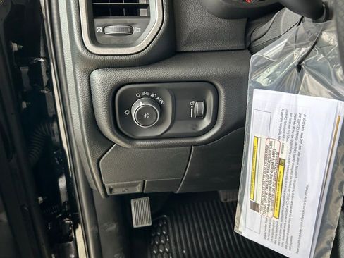 Used 2024 RAM 3500 Tradesman image 26