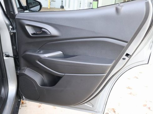 New 2026 Chevrolet Trax RS w/ Sunroof Package image 29