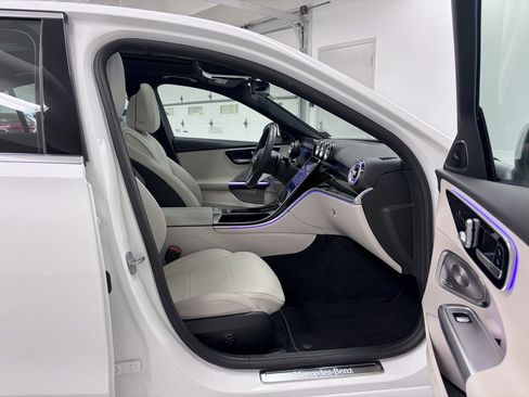 Certified 2024 Mercedes-Benz C 300 4MATIC Sedan image 17
