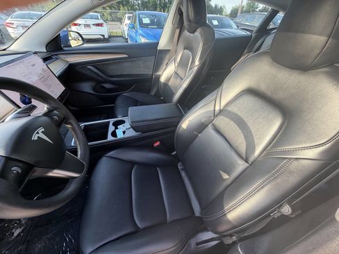 Used 2021 Tesla Model 3 Standard Range Plus image 6