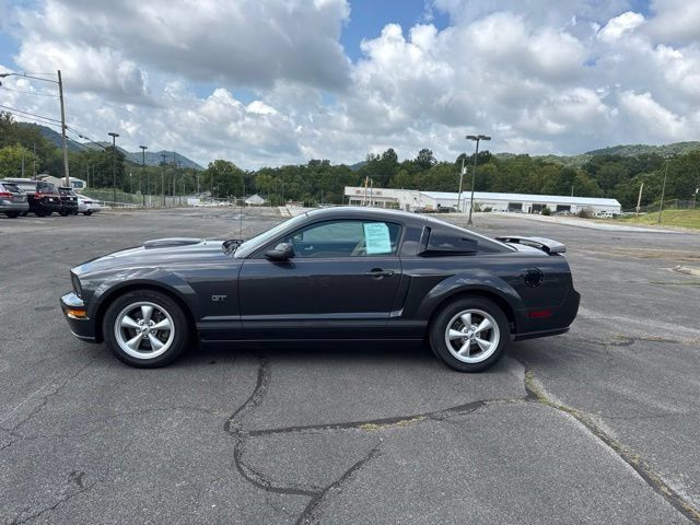 Used 2007 Ford Mustang GT RWD image 5