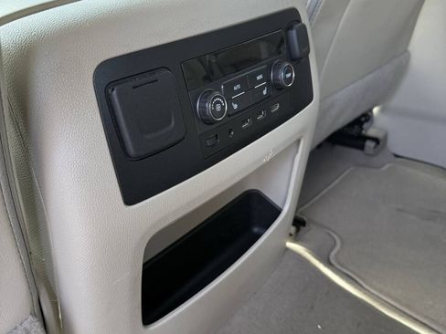 Used 2019 GMC Yukon Denali w/ Denali Ultimate Package AWD/4WD image 3