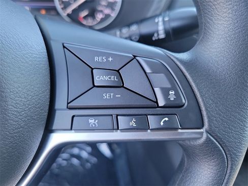 New 2025 Nissan Sentra SV image 8