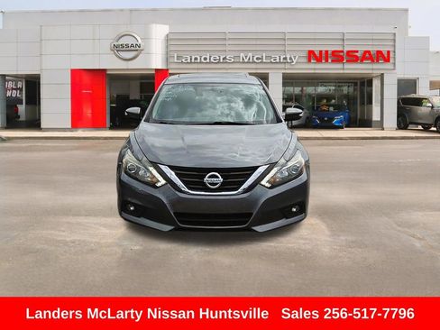Used 2016 Nissan Altima 3.5 SL image 11