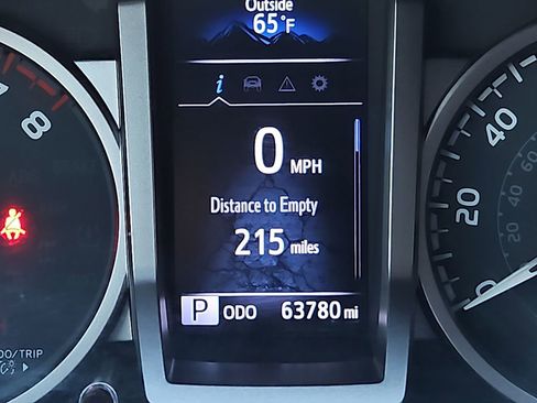 Used 2020 Toyota Tacoma SR5 image 26