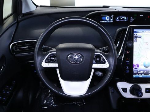 Used 2018 Toyota Prius Prime Premium image 18