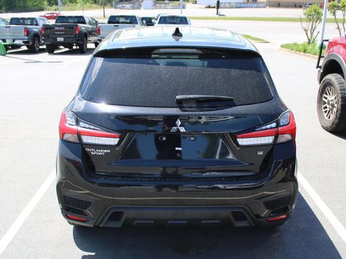 Used 2021 Mitsubishi Outlander Sport SE image 7