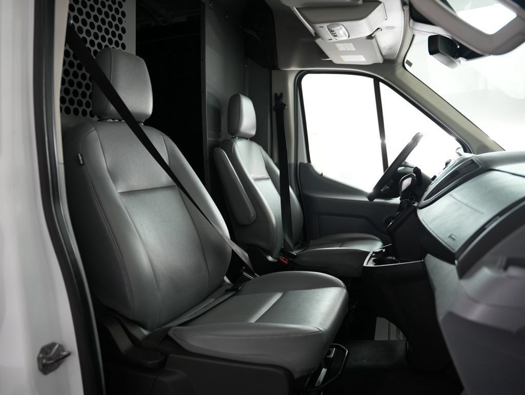 Used 2019 Ford Transit 250 148 Medium Roof RWD image 38