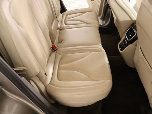 Used 2018 Lincoln MKX Reserve w/ Driver Assistance Package image 14