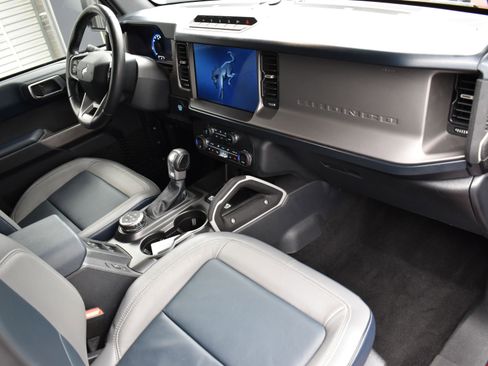 Used 2021 Ford Bronco First Edition image 36