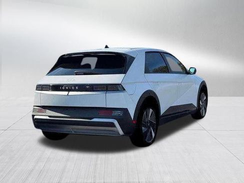 New 2026 Hyundai Ioniq 5 SEL RWD image 16