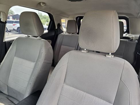 Used 2020 Ford EcoSport S AWD/4WD image 19