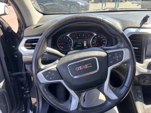 Used 2018 GMC Acadia SLT AWD/4WD image 16