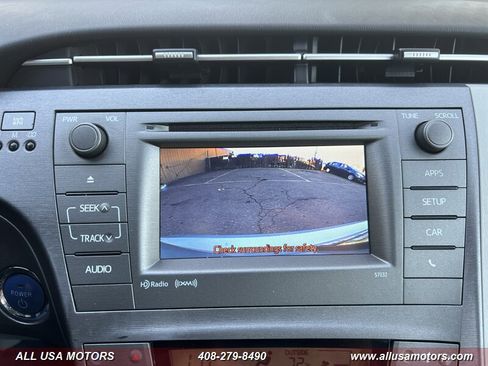 Used 2013 Toyota Prius Three image 32