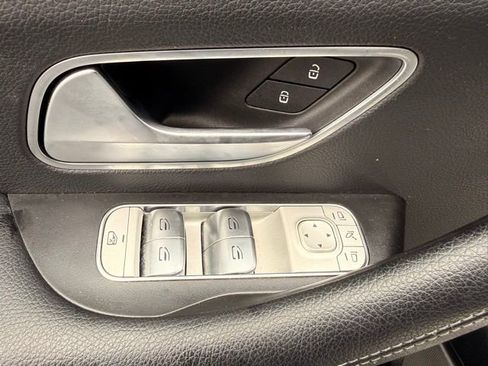 Used 2022 Mercedes-Benz GLE 350 4MATIC image 13