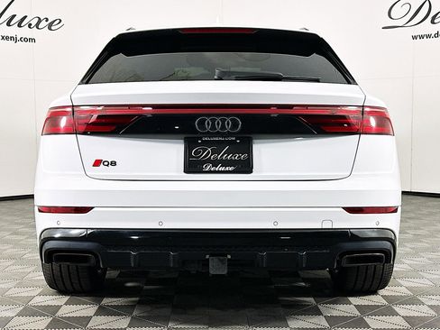 Used 2024 Audi Q8 Prestige w/ Prestige Package image 5