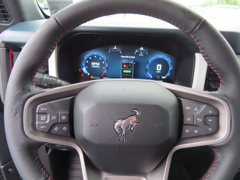 New 2026 Ford Bronco Heritage Edition AWD/4WD image 11