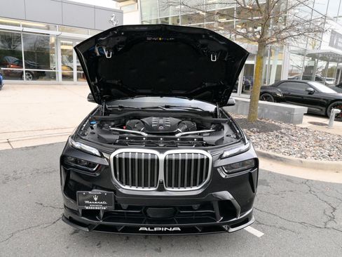 Used 2025 BMW ALPINA XB7 ALPINA XB7 image 67