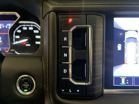 Used 2021 GMC Yukon XL Denali w/ Denali Premium Package RWD image 15