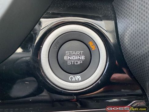 Used 2025 RAM 1500 Limited AWD/4WD image 12