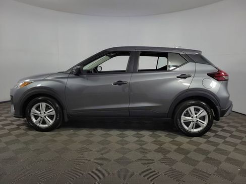 Used 2024 Nissan Kicks S image 9