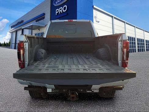 Used 2021 Ford F350 Lariat w/ Lariat Value Package image 21