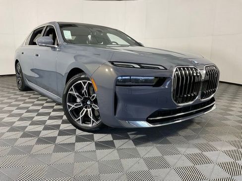 Certified 2024 BMW i7 xDrive60 AWD/4WD image 50