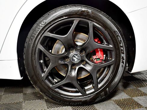 Used 2020 Alfa Romeo Giulia AWD w/ Quick Order Package 22J Sport image 47