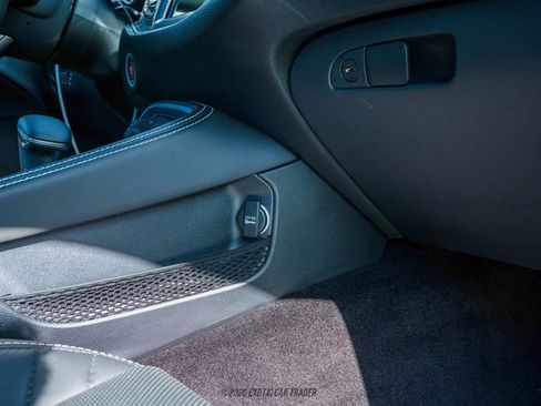 Used 2016 Dodge Challenger SRT Hellcat image 42