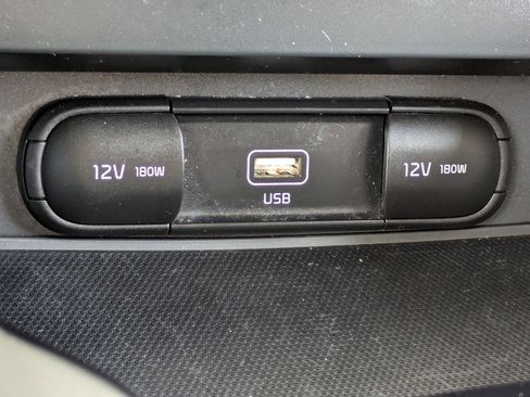 Used 2020 Kia Soul LX FWD image 23