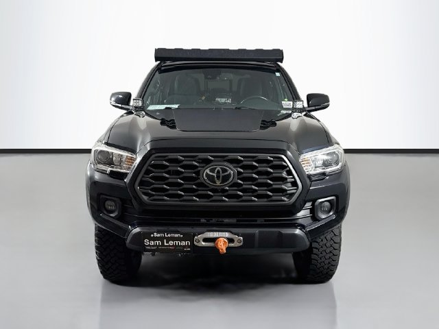Used 2020 Toyota Tacoma TRD Off-Road AWD/4WD image 2