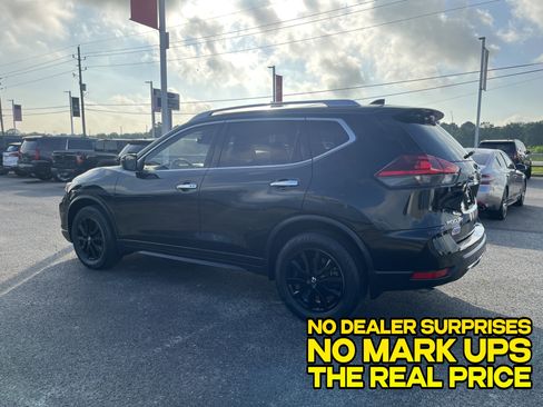 Used 2020 Nissan Rogue SV FWD image 6