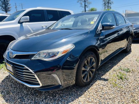 Used 2018 Toyota Avalon XLE FWD image 23