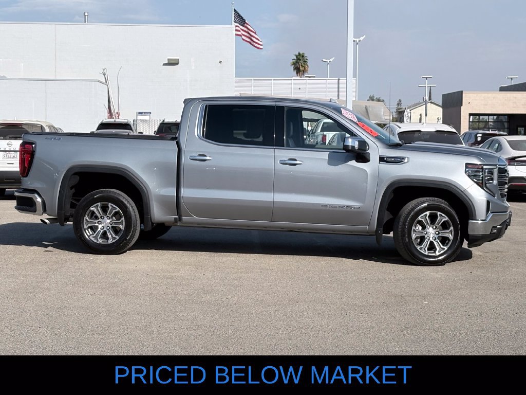 Used 2025 GMC Sierra 1500 SLT AWD/4WD image 4
