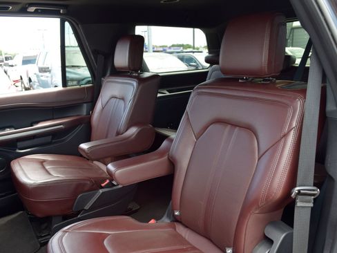 Certified 2023 Ford Expedition Limited AWD/4WD image 18