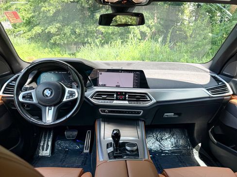Used 2023 BMW X5 M50i w/ Climate Comfort Package AWD/4WD image 22