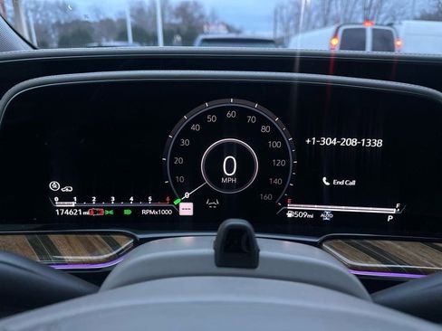 Used 2021 Cadillac Escalade ESV Sport Platinum image 26