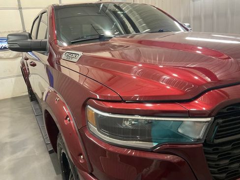 Used 2025 RAM 1500 Big Horn AWD/4WD image 3
