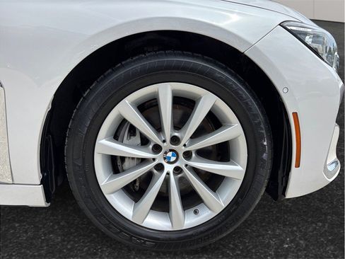 Used 2021 BMW 740i RWD image 13