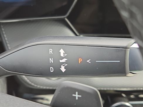 New 2026 Chevrolet Equinox LT w/ Safety and Technology Package image 27