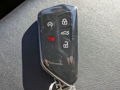 Used 2024 Volkswagen Atlas Cross Sport SE FWD image 27