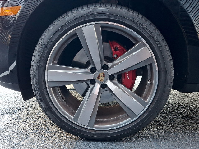 Certified 2024 Porsche Macan S AWD/4WD image 15