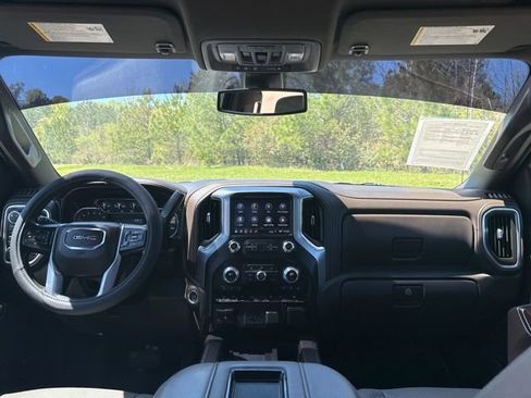 Used 2019 GMC Sierra 1500 SLT w/ SLT Premium Plus Package AWD/4WD image 17