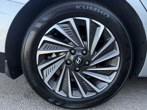 Used 2025 Hyundai Sonata Limited image 48