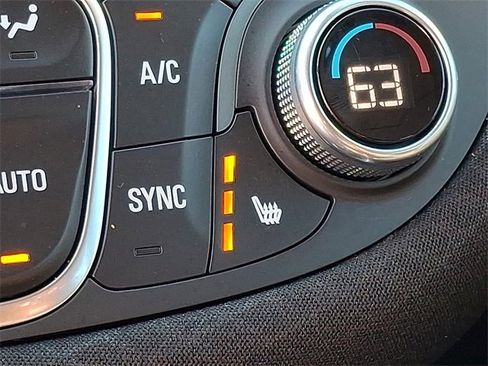 Used 2024 Chevrolet Malibu LT image 23